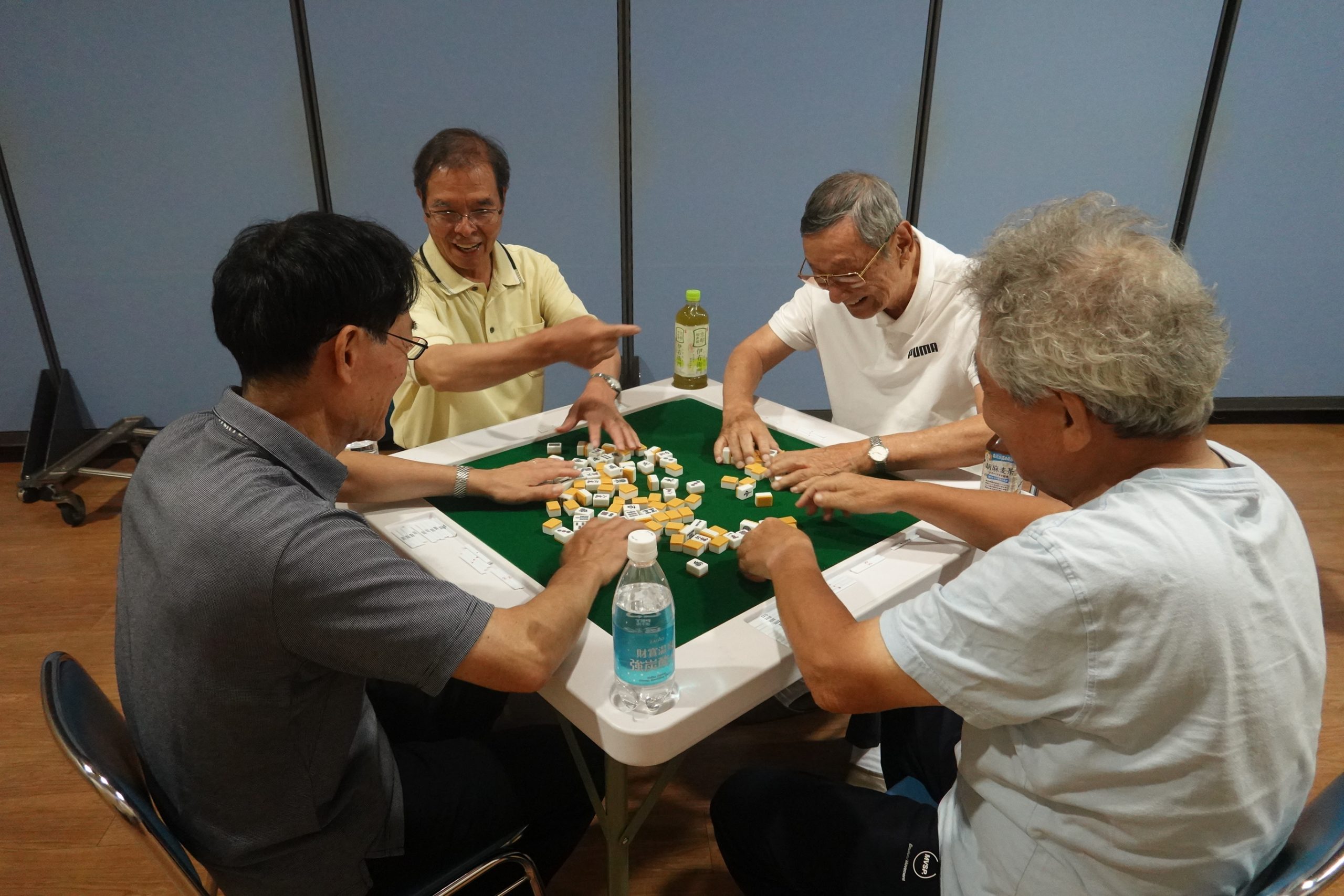 次回の会長杯麻雀大会は８月２日(土)に行います。ご参加ください。